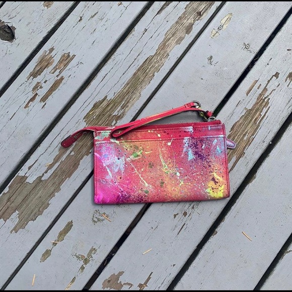 Coach wristlet - Picture 2 of 2